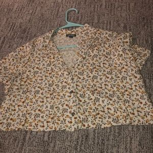 Floral crop tee
